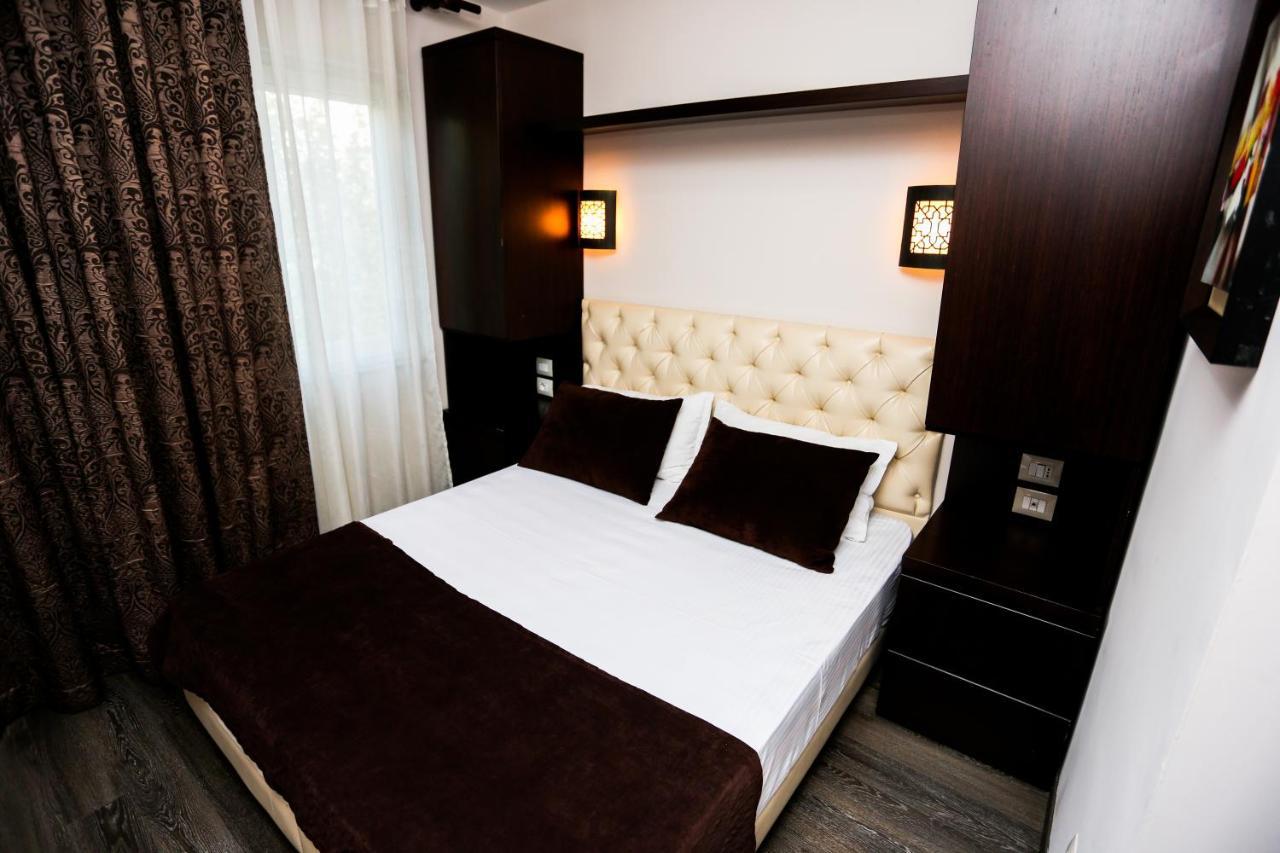 Hotel Town House