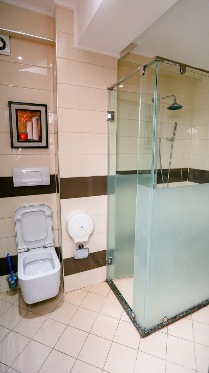 Town House 3*